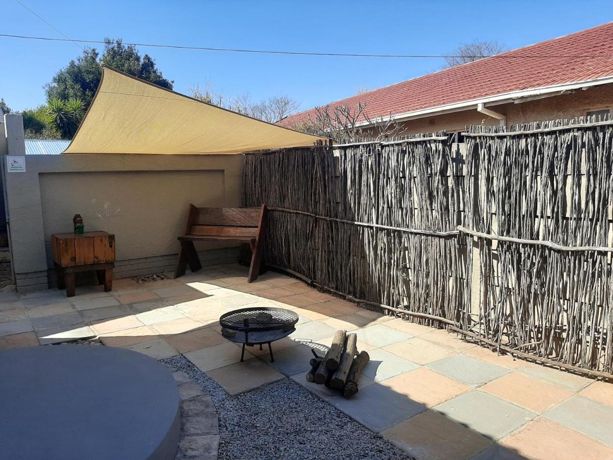 Mykhaya-Your Home Away From Home Kempton Park Exterior foto