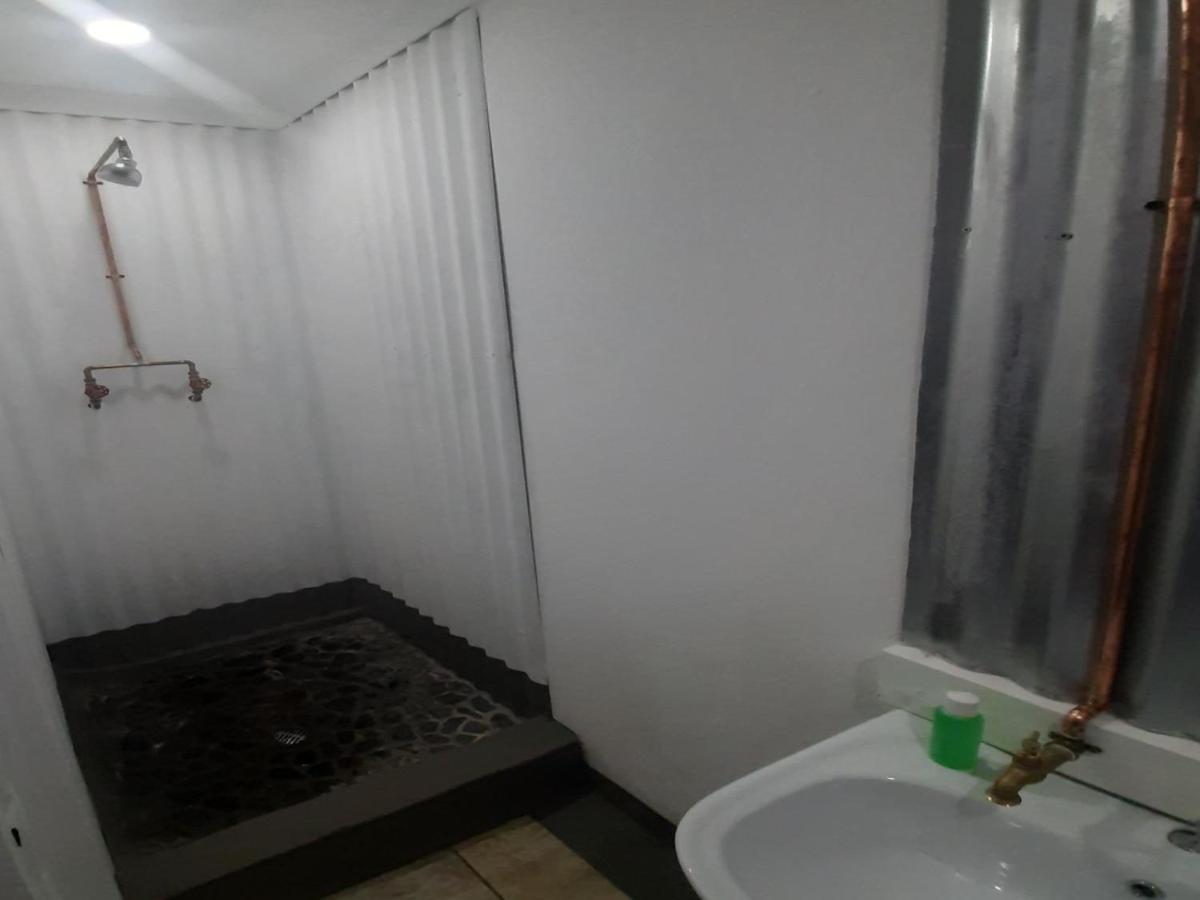 Mykhaya-Your Home Away From Home Kempton Park Exterior foto